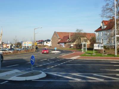 Neubau Fu- und Radweg
und barrierefreie Bushaltestelle