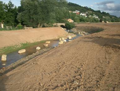 Renaturierung und Verlegung des Bachlaufs der Elbe im Stadtteil Geismar zum Hochwasserschutz.
