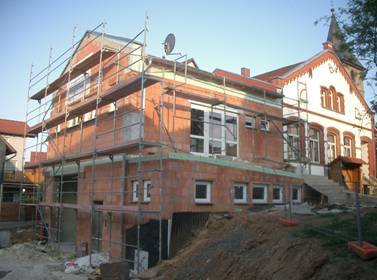 Das Dorfgemeinschaftshaus im Stadtteil Haddamar wurde erweitert und erhielt einen Anbau fr die Feuerwehr.