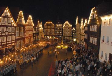 Fritzlar und seine Soldaten sind untrennbar miteinander verbunden (Bild vom Groen Zapfenstreich).